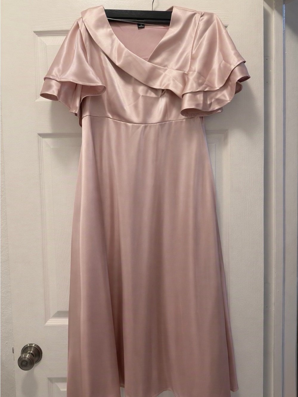 Elegant Satin Pink Midi Dress with Ruffle Collar